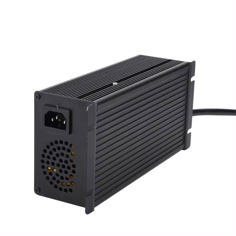 e6 600w battery charger